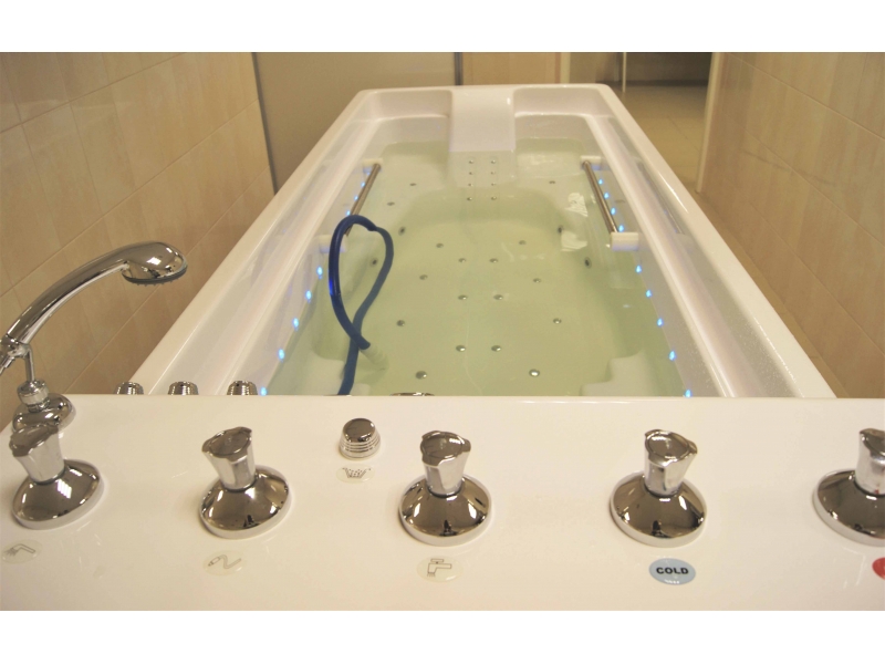 Ванна водолечебная Гольфстрим для подводного душ-массажа