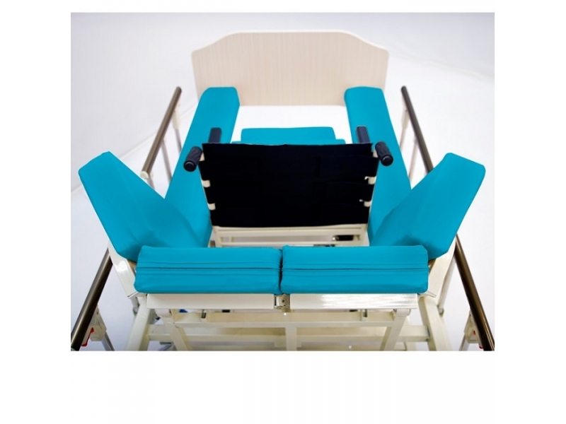 Механическая функциональная медициская кровать с интегрированным креслом-каталкой MET INTEGRA