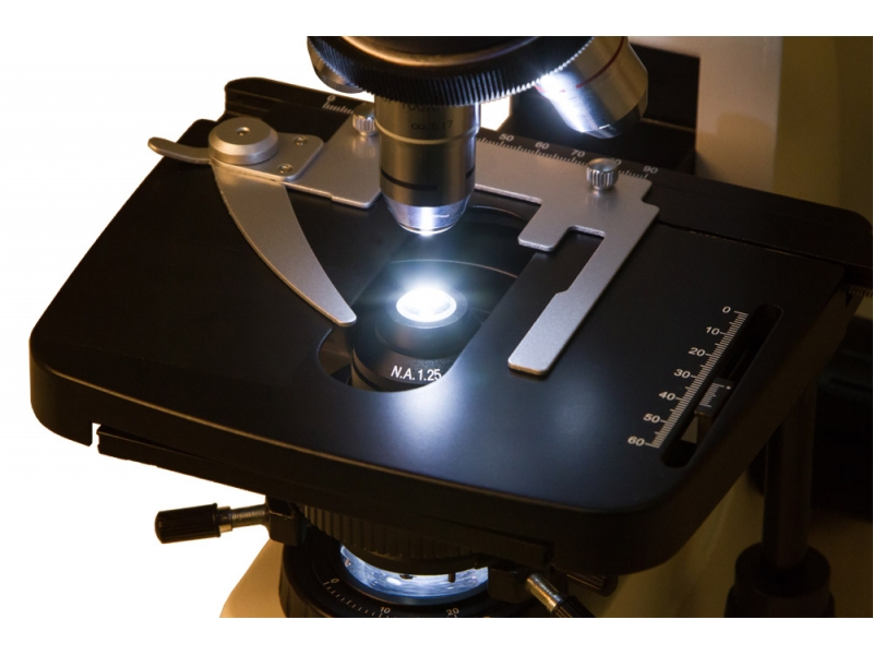 Лабораторный микроскоп 1500 LED3