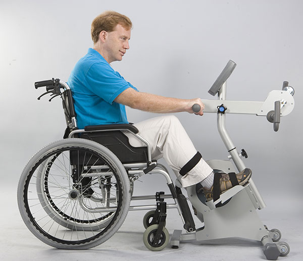 Разработка нижних конечностей на аппарате для механотерапии