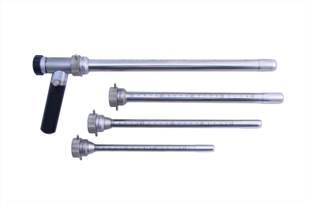 Ректоскоп с волоконным световодом со сменными тубусами