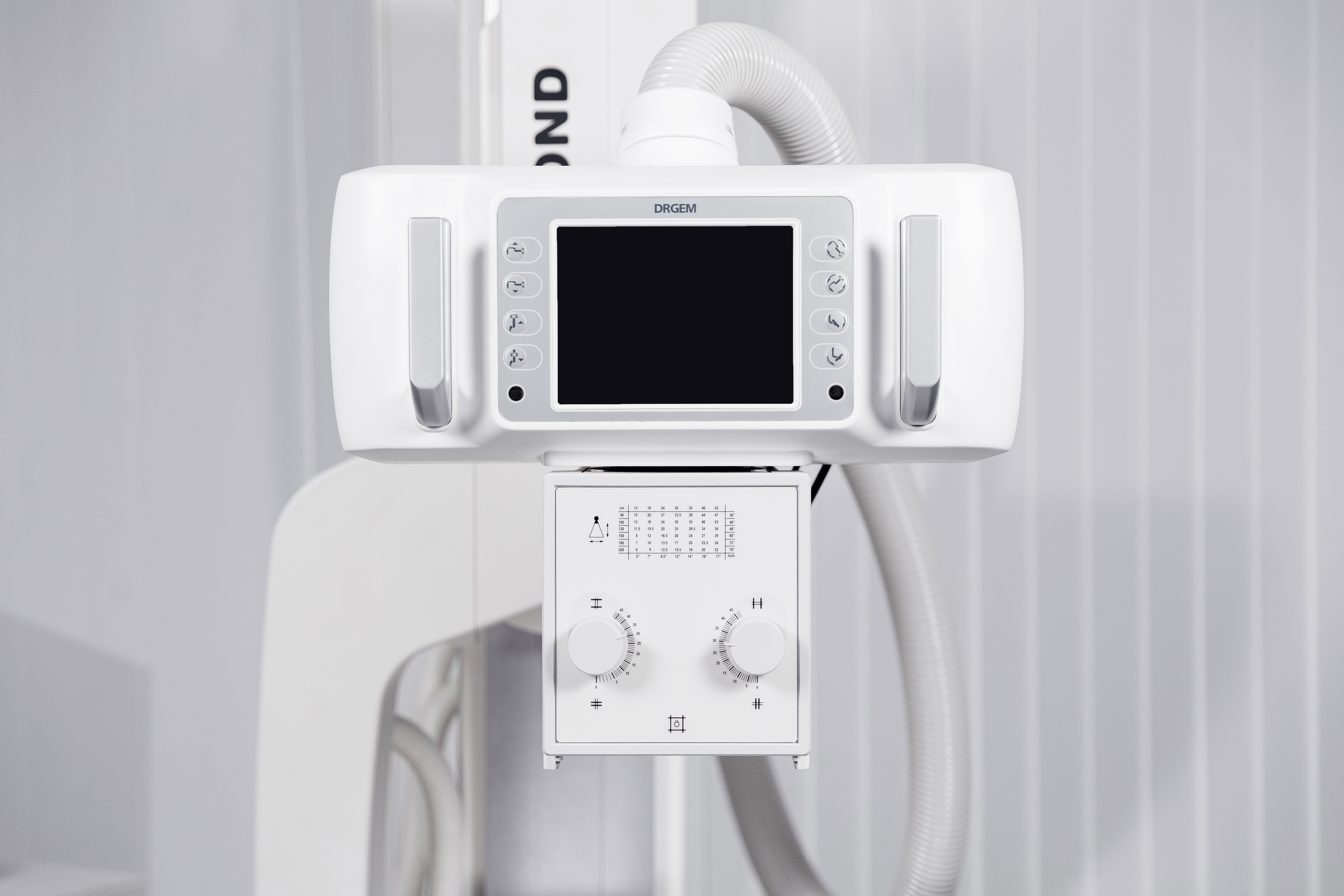 Универсальная роботизированная цифровая рентгеновская система DIAMOND Expert