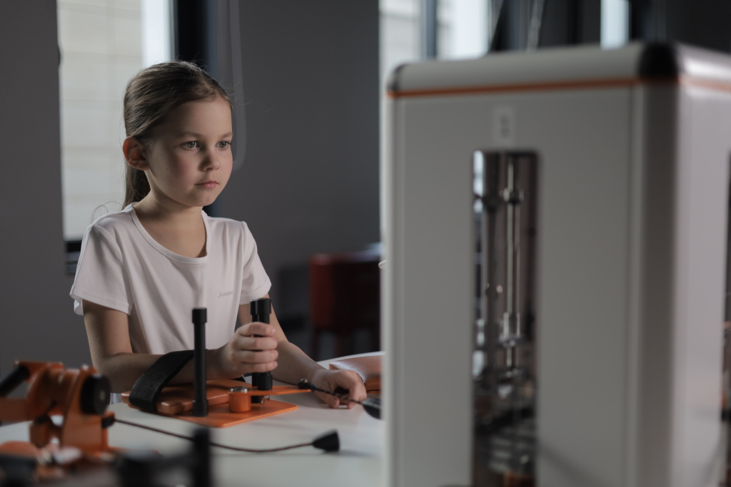 Тренажер реабилитационный для функциональной терапии пальцев и кистей рук