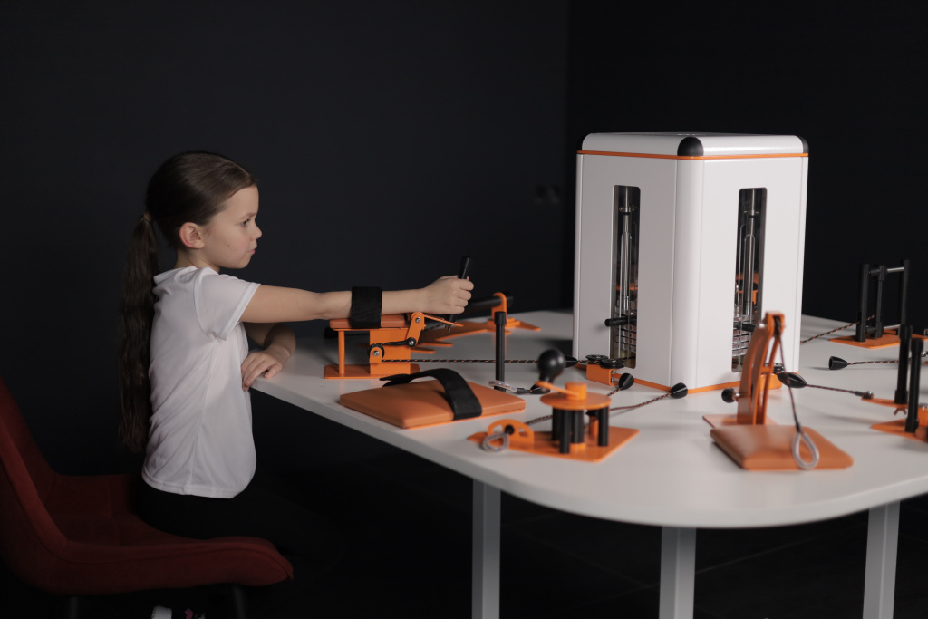 Тренажер реабилитационный для функциональной терапии пальцев и кистей рук