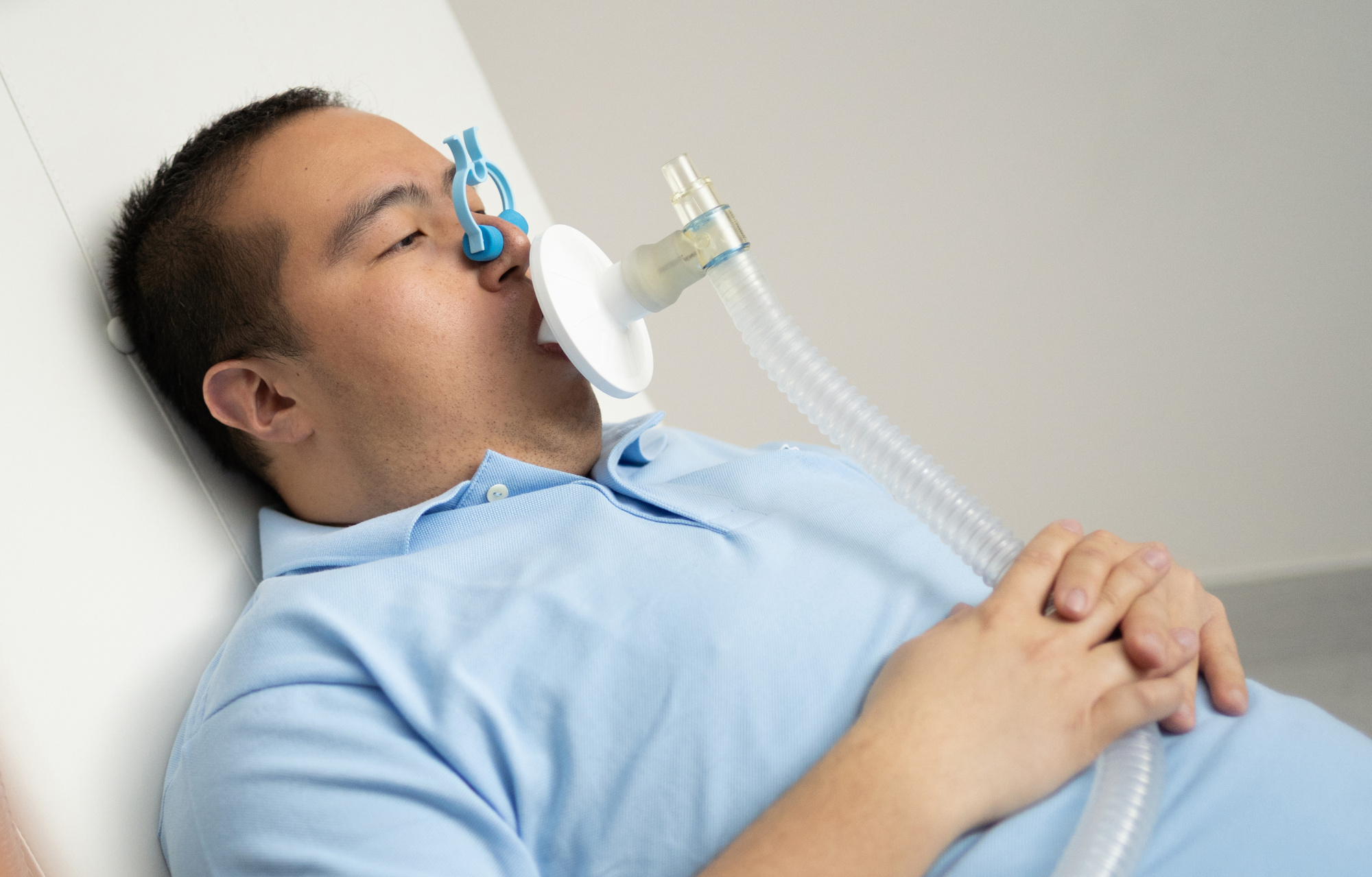 Анализатор выносливости спортсменов Q-NRG MAX портативный метаболограф Анализатор выносливости спортсменов Q-NRG MAX портативный метаболограф