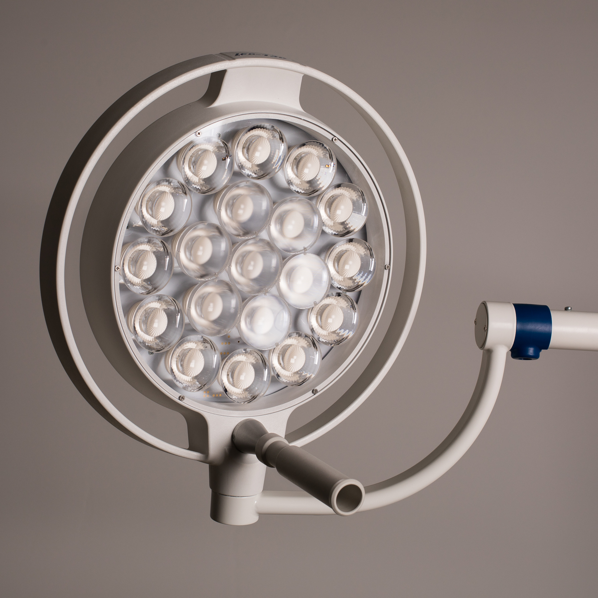 Светильник операционный Mach LED 130F Светильник операционный Mach LED 130F