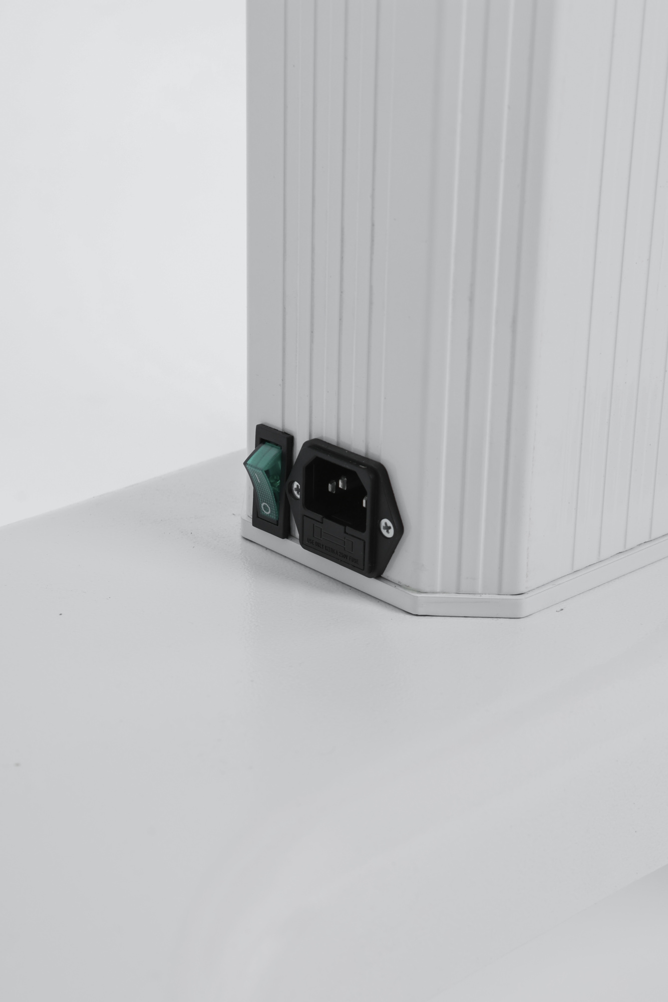 Стол медицинский электрический «Сизиф» 